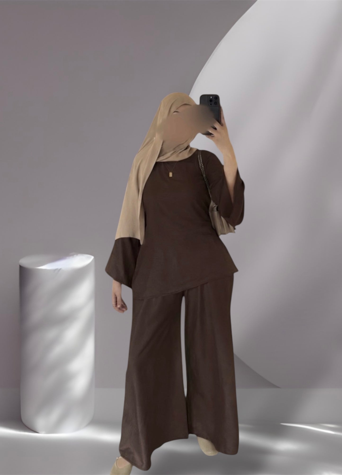 Ensemble deux pièces marron foncé en lin