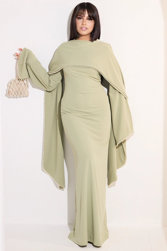 Robe perlée à manches pagodes et étole